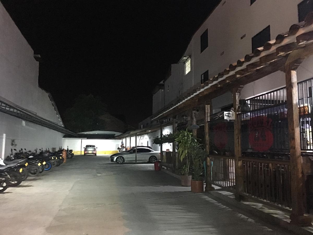 Hotel El Turista Rionegro Exterior photo